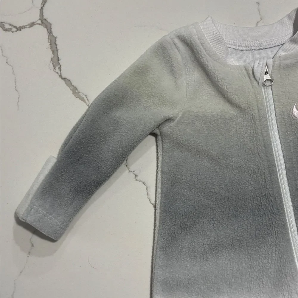 Nike Baby Newborn One Piece Soft Fleece Footie Sleeper in Gray White Green Ombre